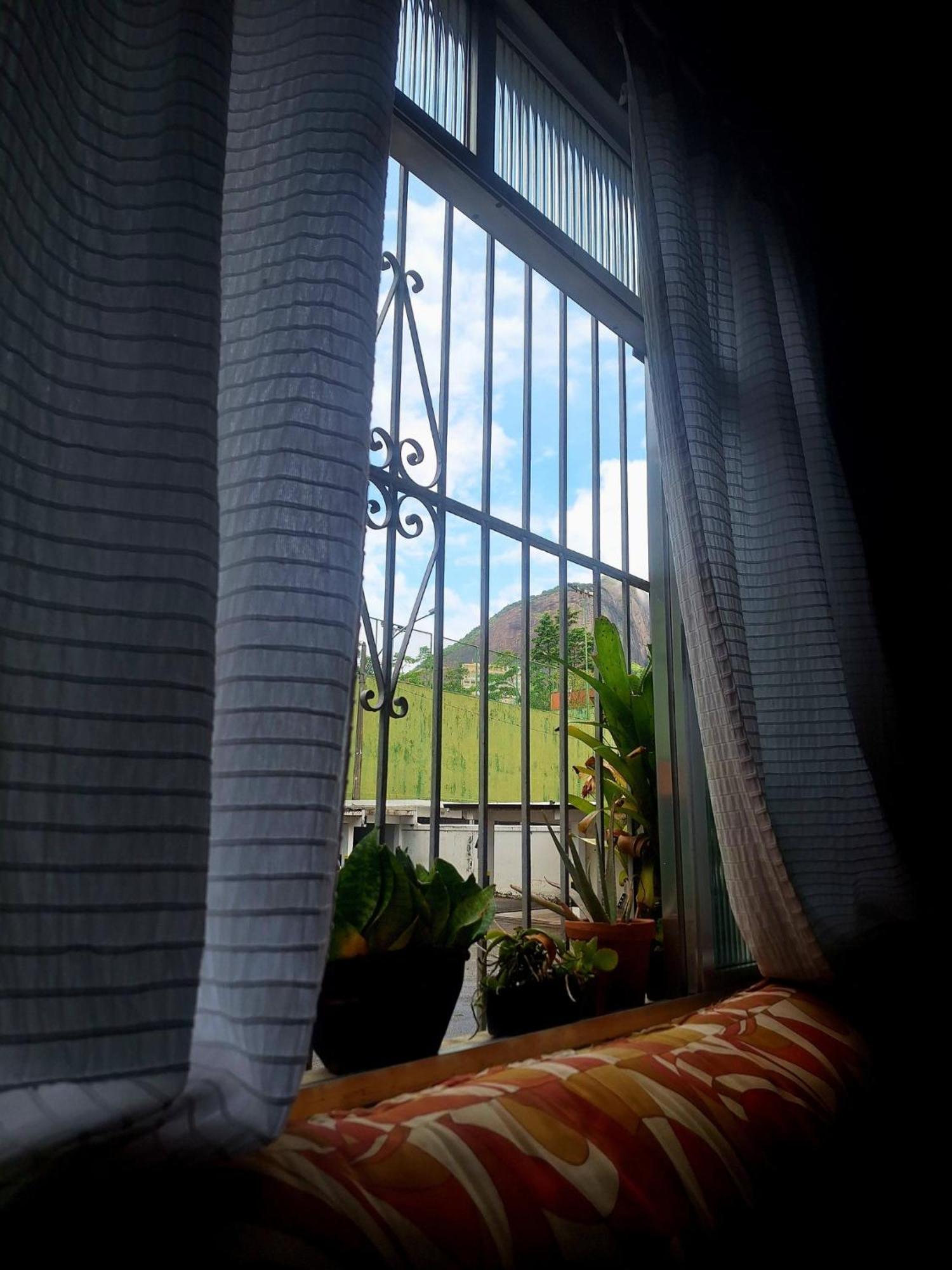 Quarto Tranquilo E Familiar No Leblon - Quiet Family Room In Leblon Rio de Janeiro Exterior photo